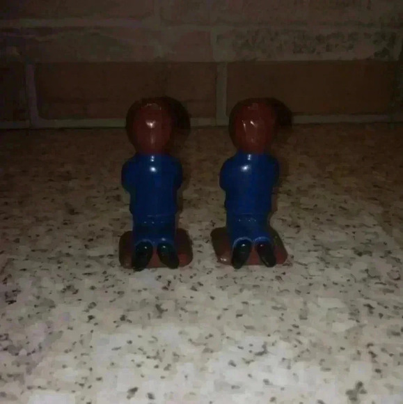 Vintage (2) Praying Men Wearing Suit & Tie Figurines Made In Korea - Picture 3 of 6